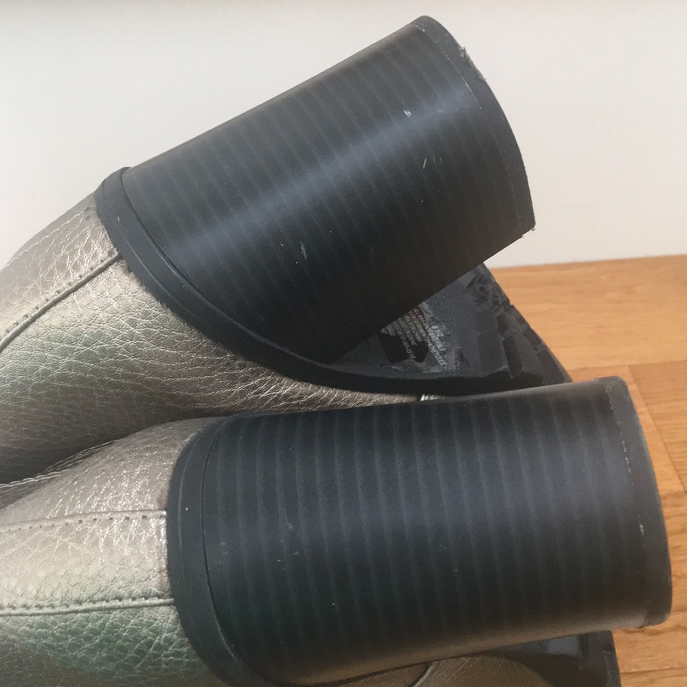Metallic Booties - Picture 4 of 8